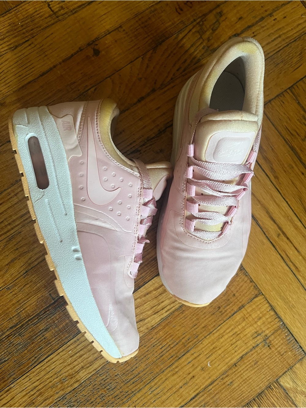 Nike airmax kids satin Pink and Cream Lightweight Sneakers